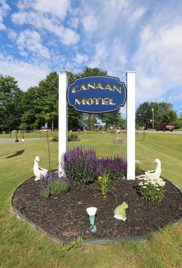 Canaan Motel image 2