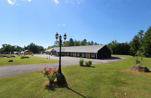 Canaan Motel image 3